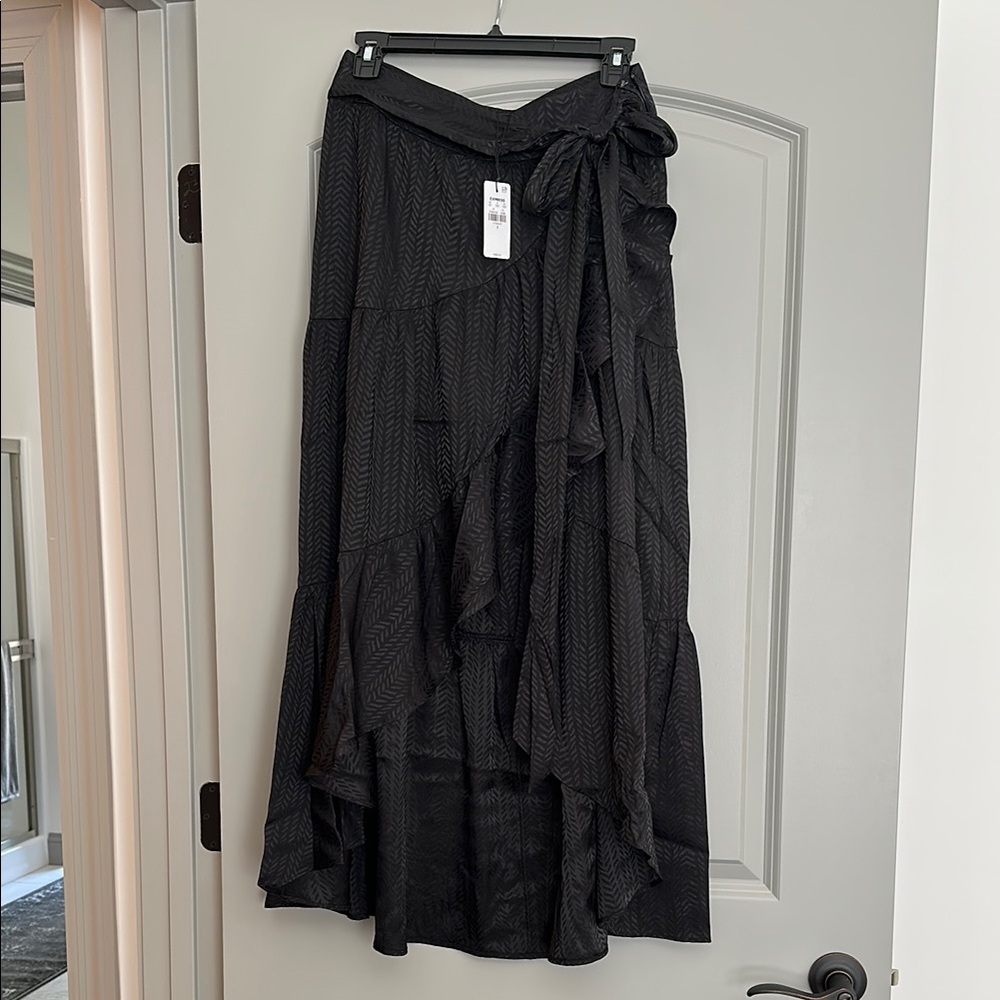 Express high low skirt